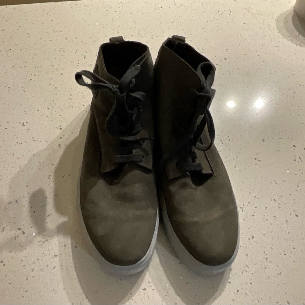Blackstone Men's Dark Gray Chukka Boots